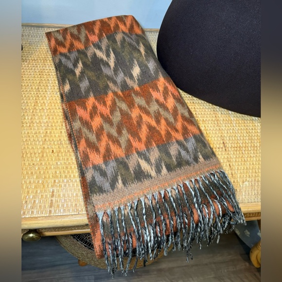 Etereo acrylic scarf / shawl made in Germany new without tags! - Picture 5 of 7